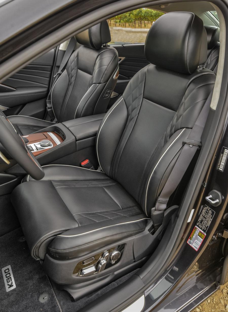 Интерьер Kia K900 (RJ) 2018 года  (фото 45 из 64)